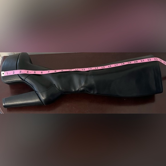 NWOT Lamoda LOVED UP platform boots black faux leather her size 9 - Picture 12 of 13